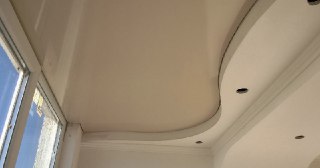 Натяжной потолок на балкон Ухта, цена 6075 руб.