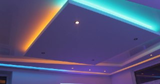 Натяжной потолок с подсветкой Ухта, цена от 2066 руб.